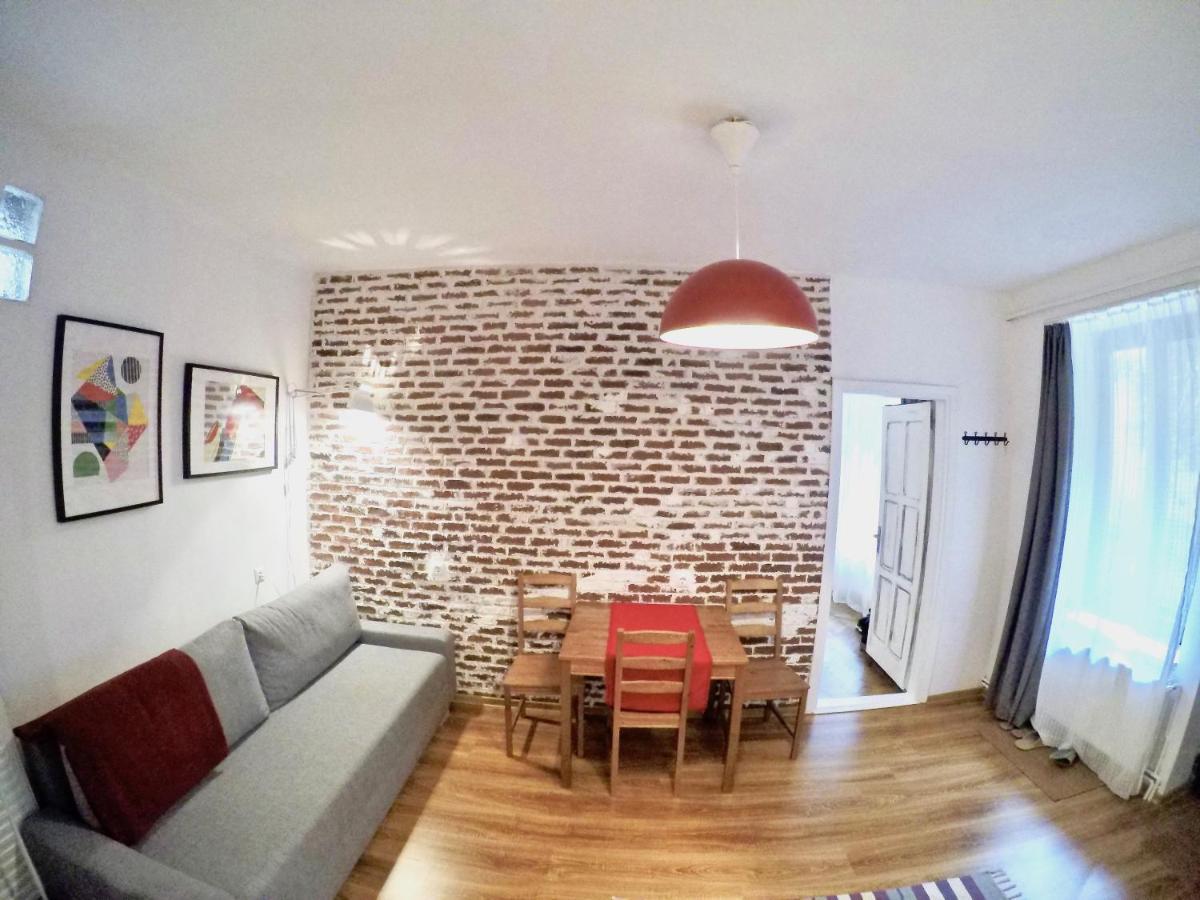 Fifty Shades Of Travel Apartment Brasov